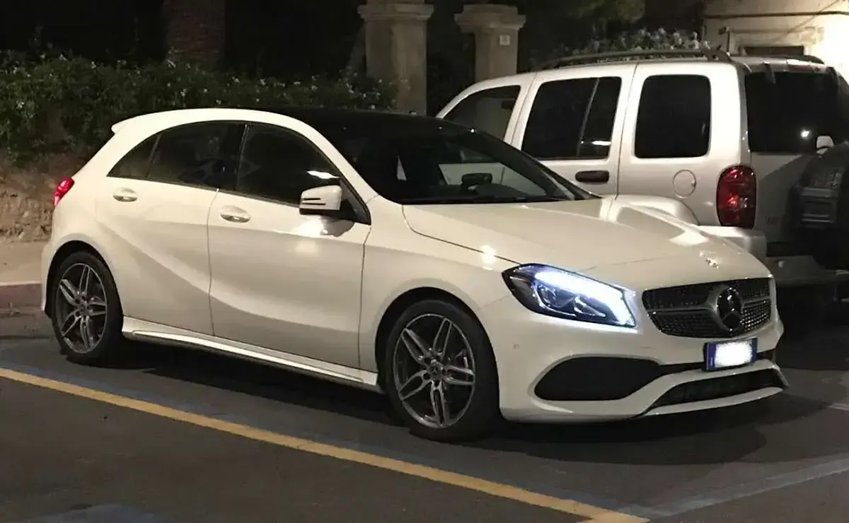 Usata Mercedes A180 Premium 109 CV (80 kW) 2017 Berlina