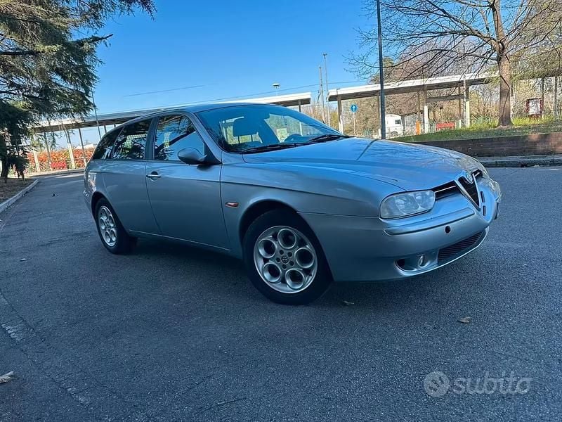 Usata Alfa Romeo 156 Distinctive 116 CV (85 kW) 2003 Station wagon