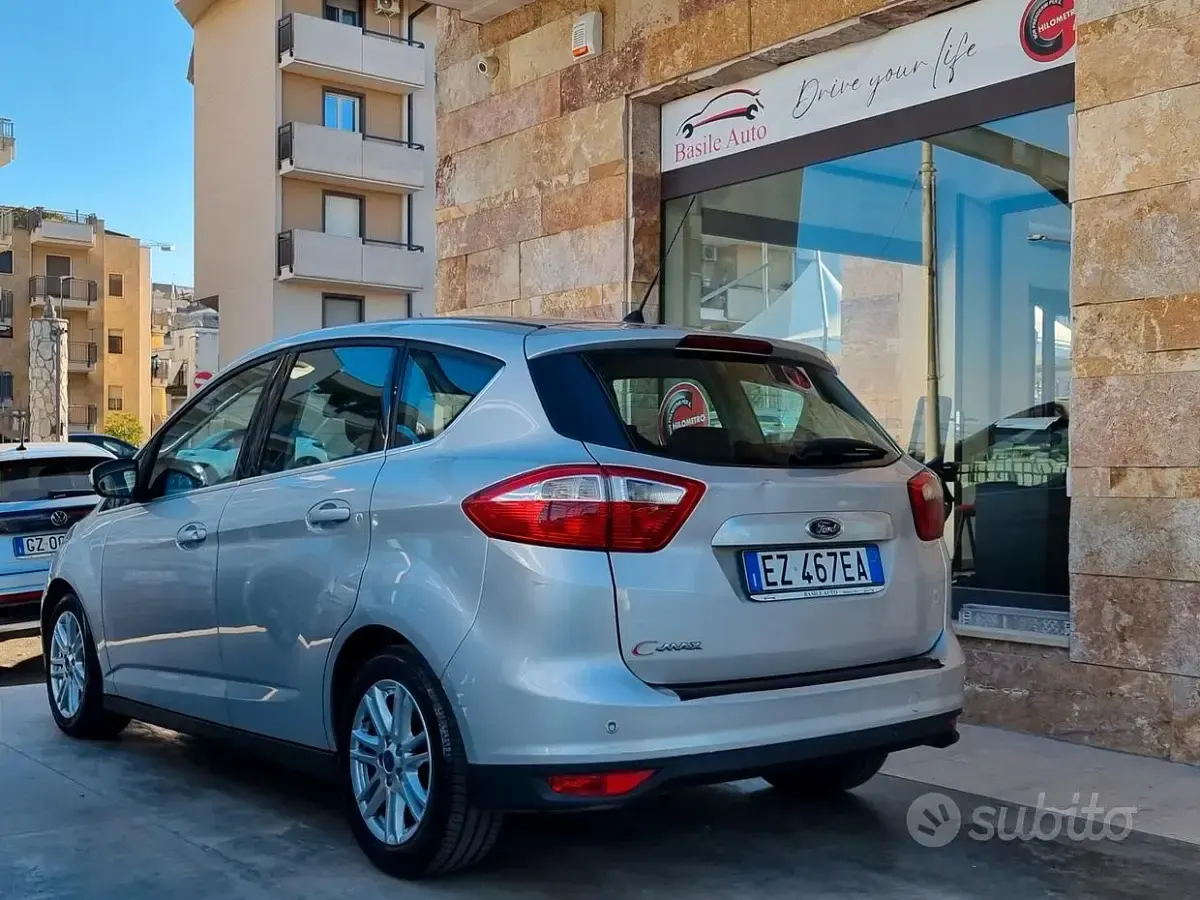 Usata Ford C-MAX Titanium 115 CV (84 kW) 2015 Grigio Monovolume