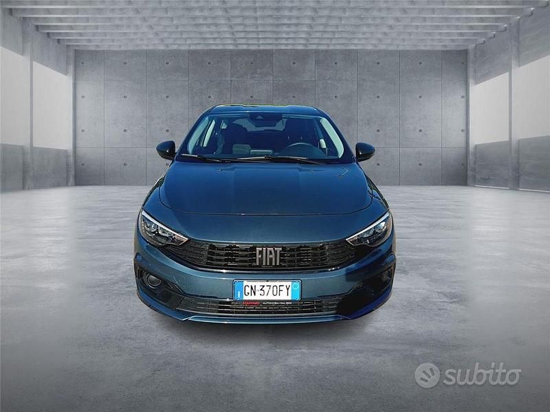 Usata Fiat Tipo Business 99 CV (72 kW) 2023 Verde Station wagon