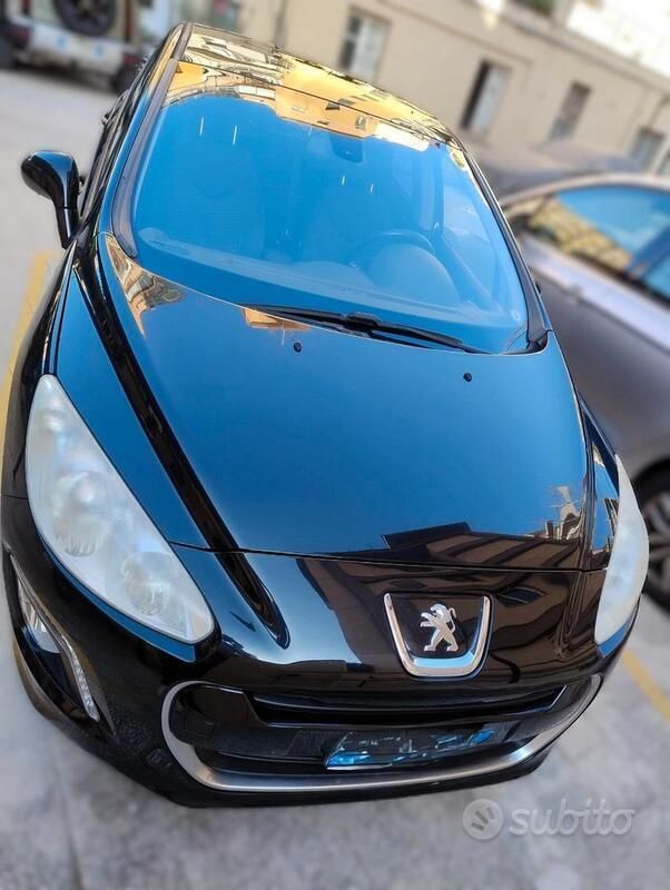 Usata Peugeot 308 112 CV (82 kW) 2012 Nero Berlina