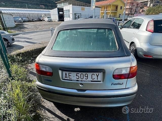 Usata Fiat Punto Cabriolet S 60 CV (44 kW) 1995 Grigio Cabrio
