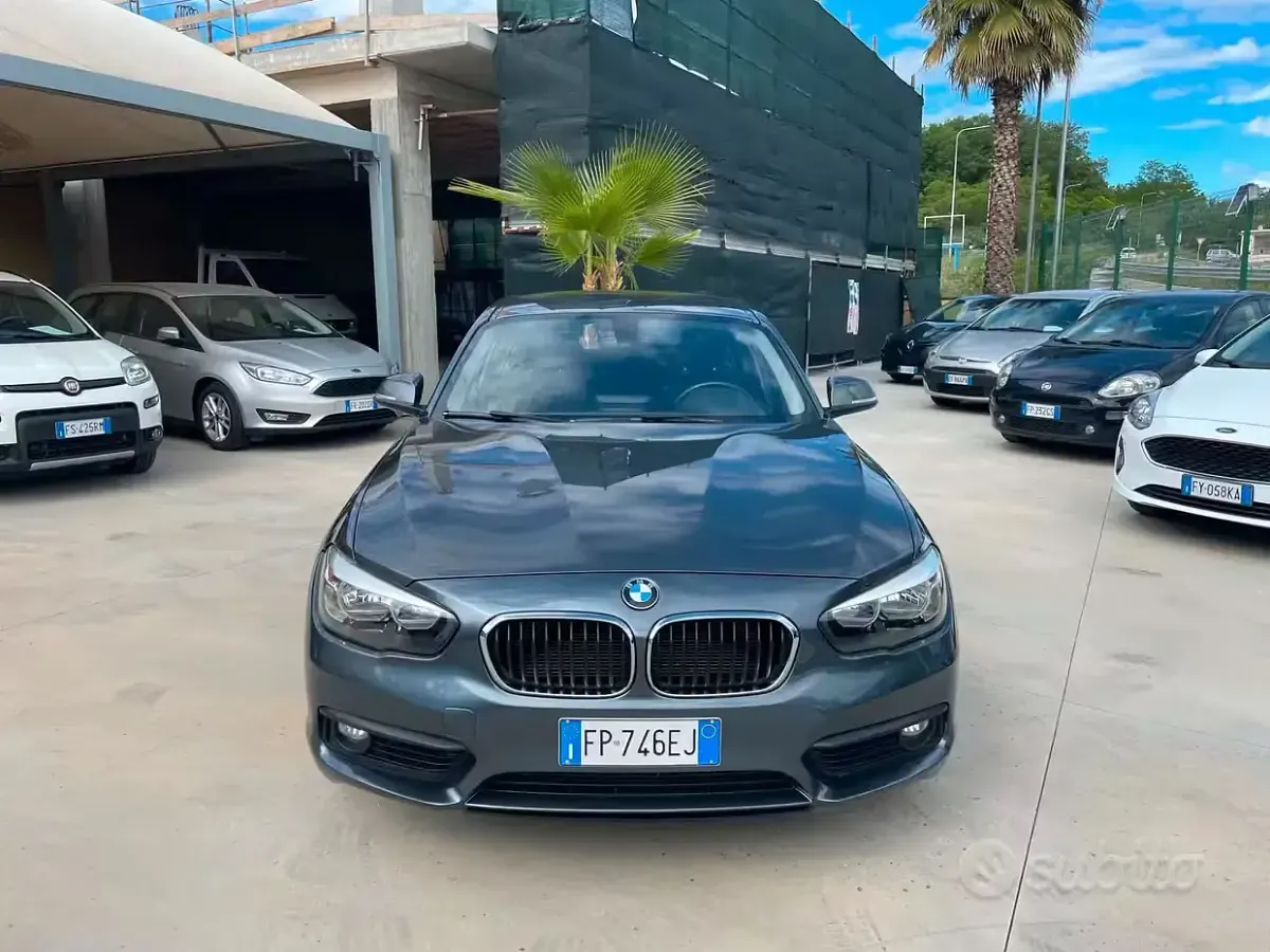 Usata BMW 118 150 CV (110 kW) 2018 Grigio Berlina