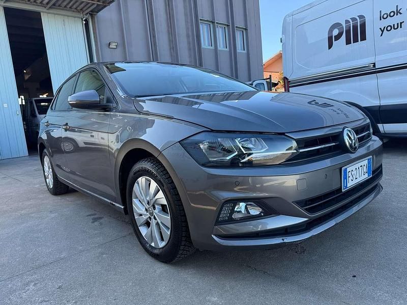 Usata VW Polo Highline 95 CV (69 kW) 2018 Argento Utilitaria