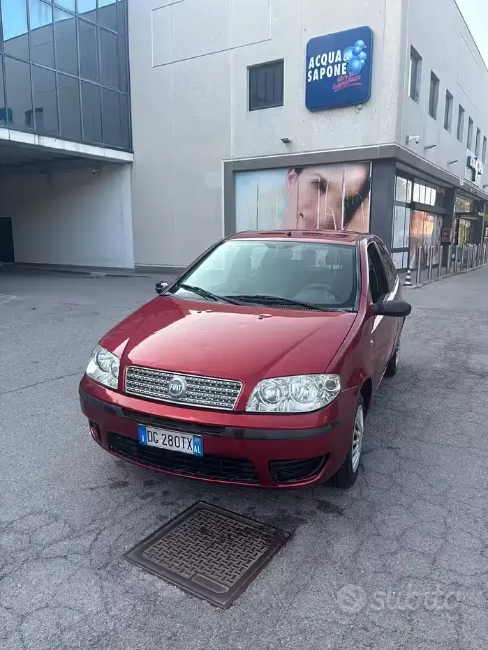 Usata Fiat Punto Classica 60 CV (44 kW) 2007 Utilitaria