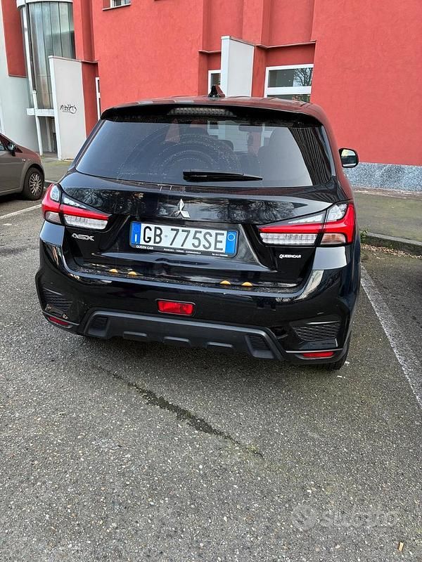 Usata Mitsubishi ASX 150 CV (110 kW) 2020 Nero SUV