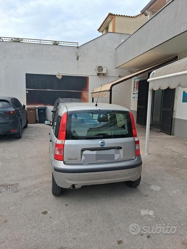 Usata Fiat Panda 54 CV (39 kW) 2005 Grigio Utilitaria
