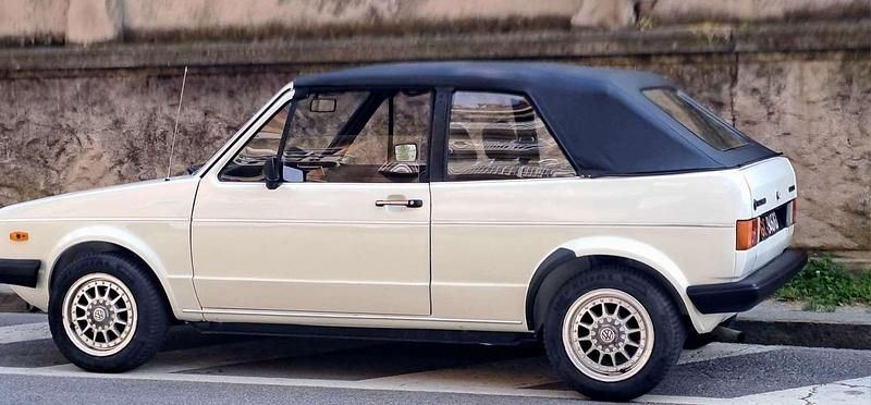 Usata VW Golf Cabriolet 54 CV (39 kW) 1984 Bianco Cabrio