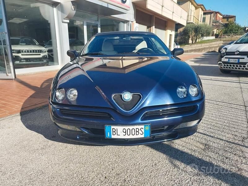 Usata Alfa Romeo Spider 155 CV (114 kW) 2000 Blu Cabrio