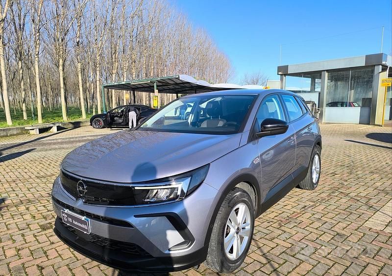 Grigio Usata 2022 Opel Grandland X Business SUV | 14.990 € (Buon prezzo) - Immagine 1/4