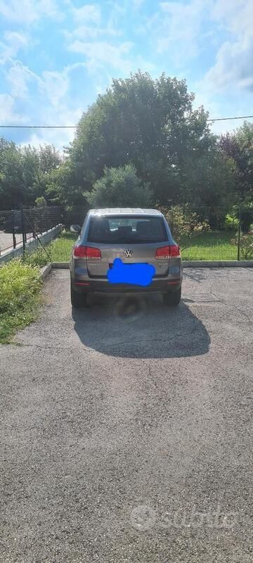 Usata VW Touareg R 174 CV (127 kW) 2004 Grigio SUV
