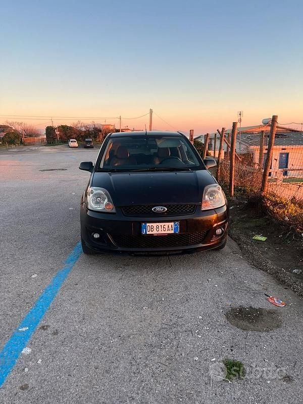Usata Ford Fiesta ST 2005 Nero Utilitaria