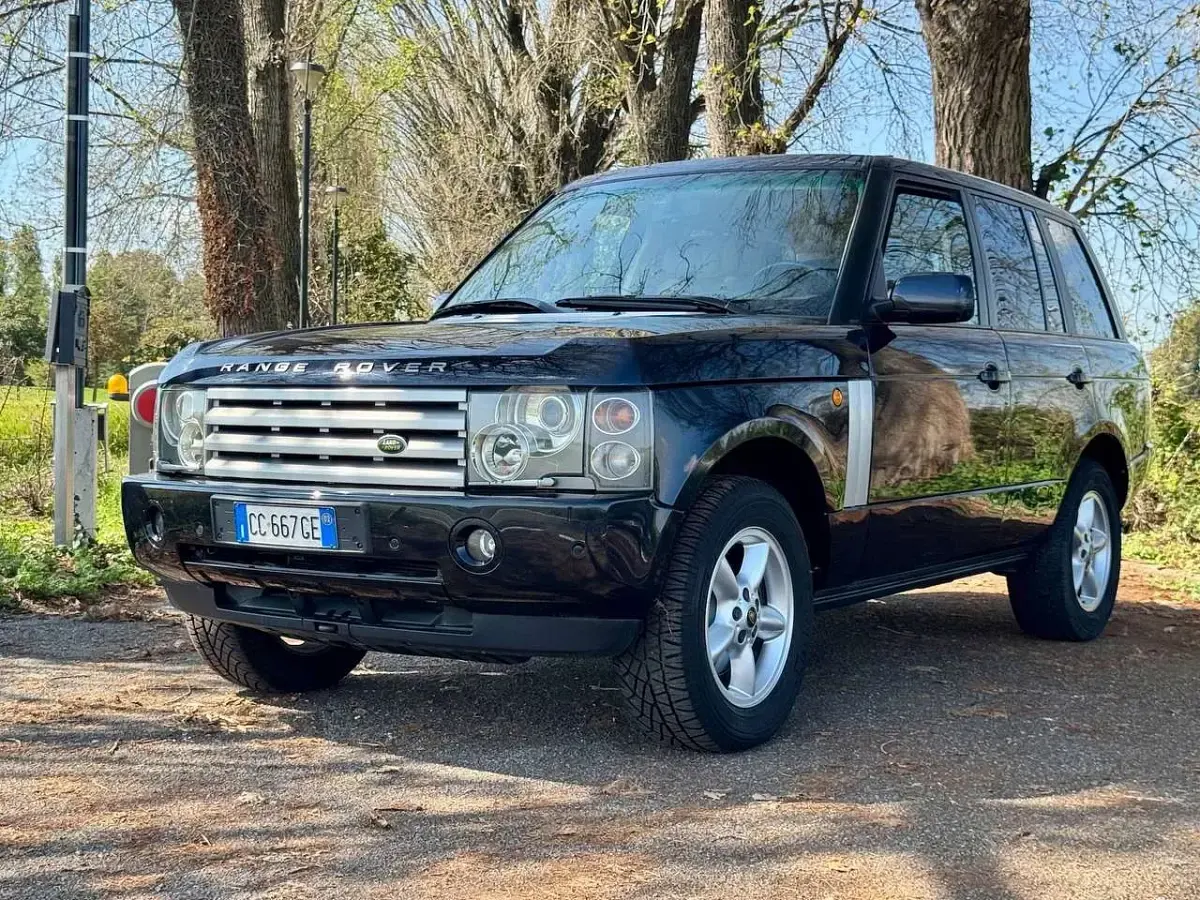 Usata Land Rover Range Rover Vogue 286 CV (210 kW) 2002 Blu/azzurro SUV