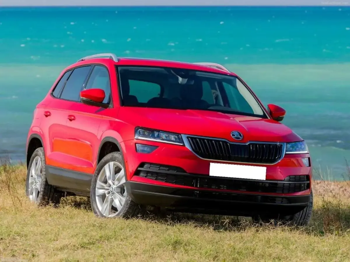 Nuova Skoda Karoq SportLine 150 CV (110 kW) 2026 Argento SUV