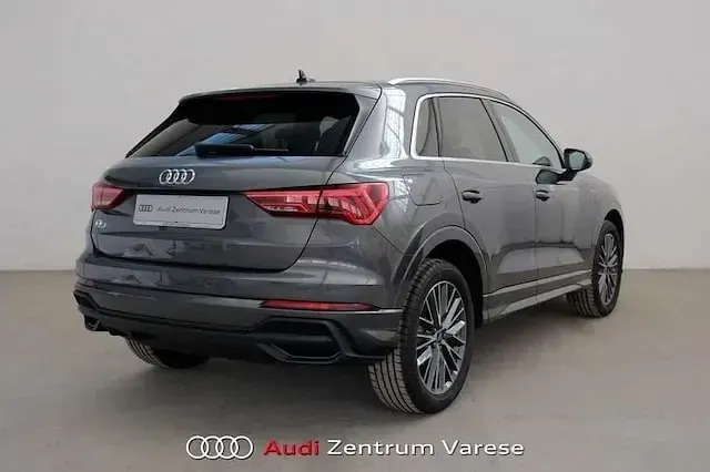 Usata Audi Q3 S-Line 245 CV (180 kW) 2024 Grigio daytona perla SUV