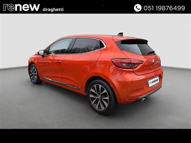 Usata Renault Clio V Intens 100 CV (73 kW) 2022 Arancione Berlina