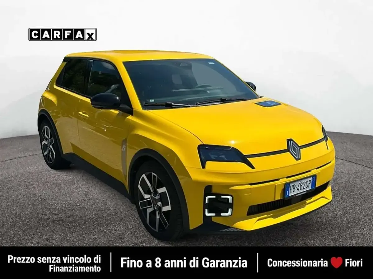 Usata Renault R5 Urban 89 kW (122 CV) 2025 Giallo Utilitaria