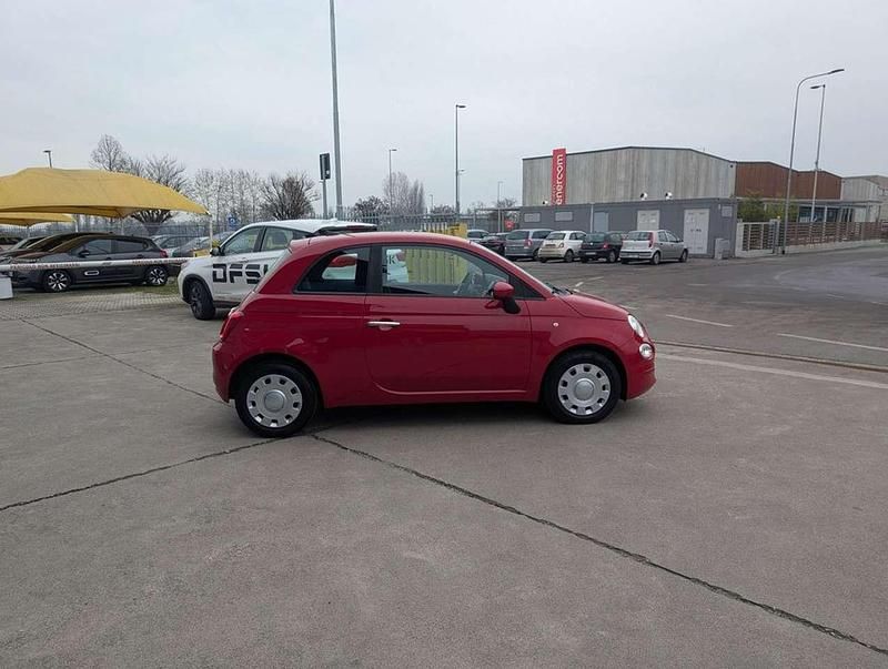 Usata Fiat 500 Pop 71 CV (52 kW) 2021 Rosso / pastello Utilitaria