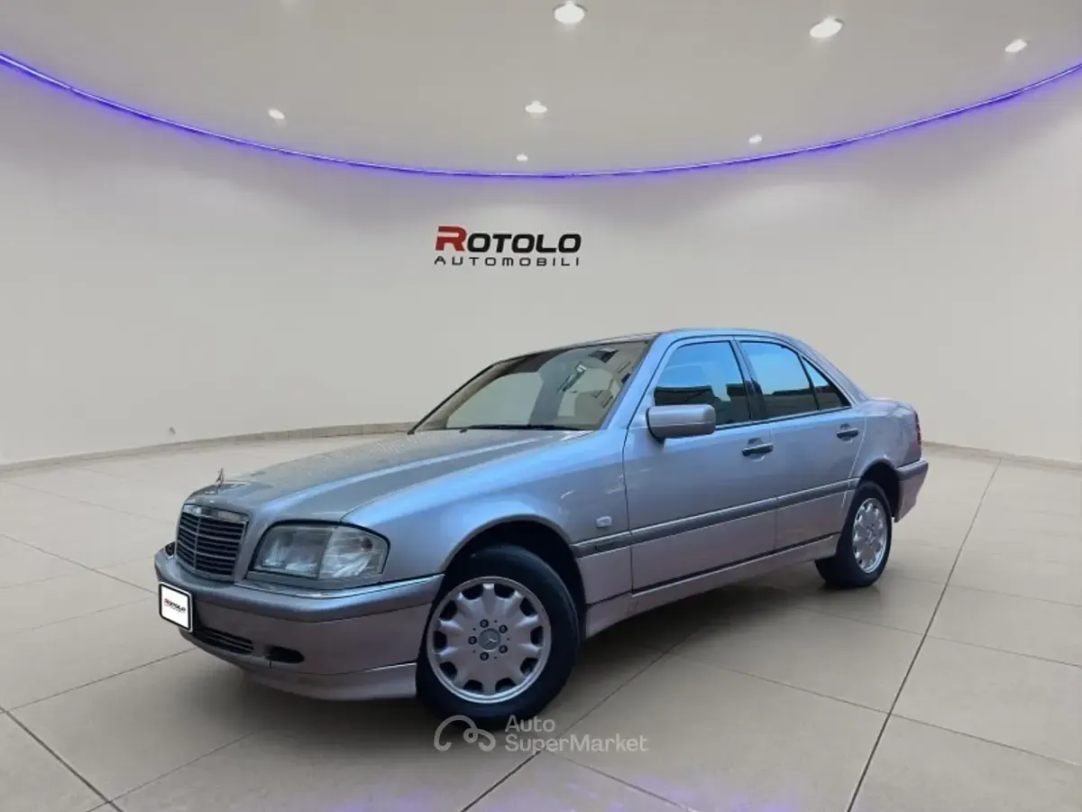Usata Mercedes C200 Elegance 192 CV (141 kW) 1997 Grigio Berlina