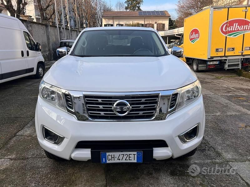 Usata Nissan Navara N-Connecta 163 CV (119 kW) 2022 Bianco Pick-up