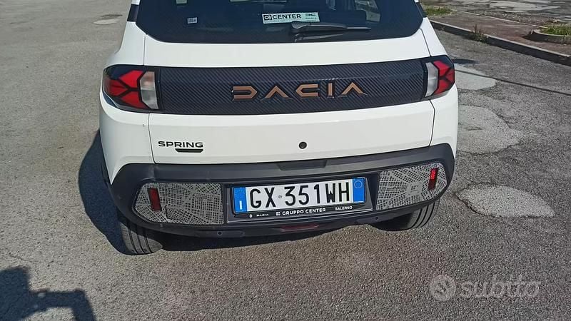 Usata Dacia Spring Extreme 47 kW (65 CV) 2025 Bianco Utilitaria