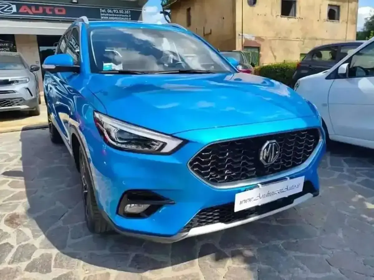 Usata MG ZS Luxury 106 CV (77 kW) 2022 Blu/azzurro SUV