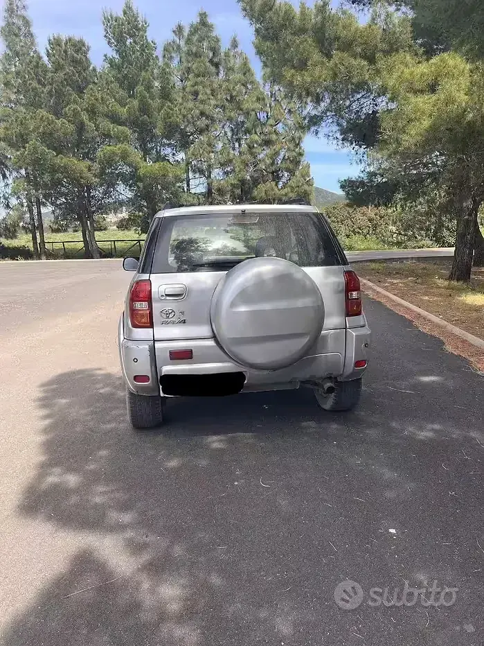 Usata Toyota RAV4 Sol 116 CV (85 kW) 2004 Grigio SUV