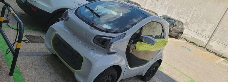 Usata XEV Yoyo 8 kW (11 CV) 2023 Grigio Utilitaria