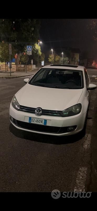Usata VW Golf VI R-line 122 CV (89 kW) 2010 Bianco Utilitaria