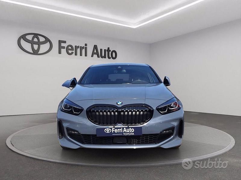 Usata BMW 118 M Sport 150 CV (110 kW) 2023 Grigio Utilitaria