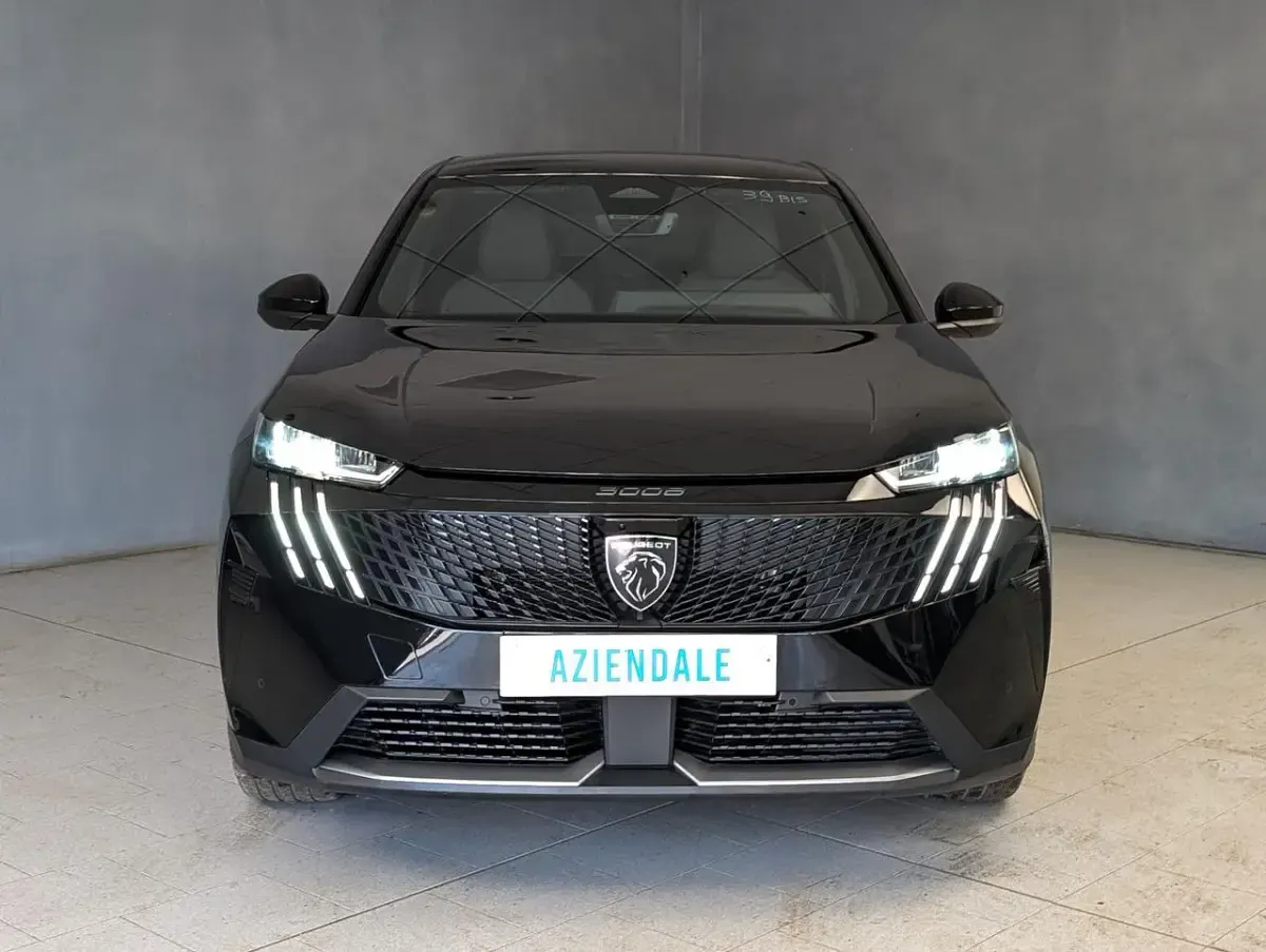 Usata Peugeot 3008 Allure 136 CV (100 kW) 2025 Nero SUV