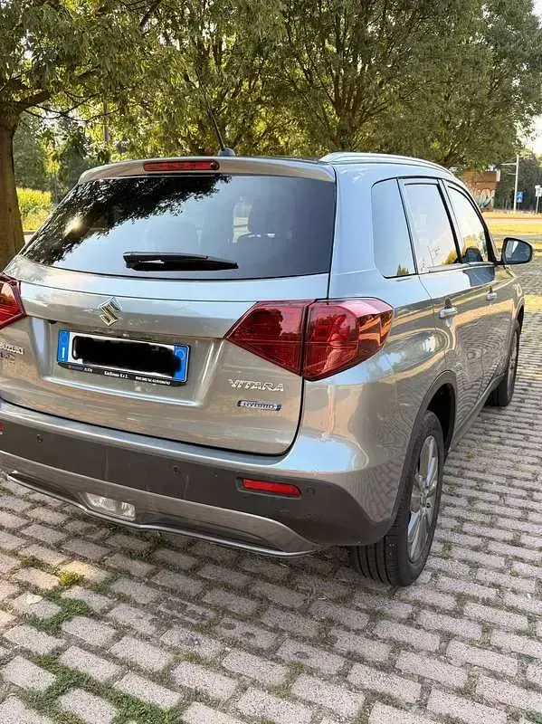 Usata Suzuki Vitara Cool 129 CV (94 kW) 2023 Grigio SUV