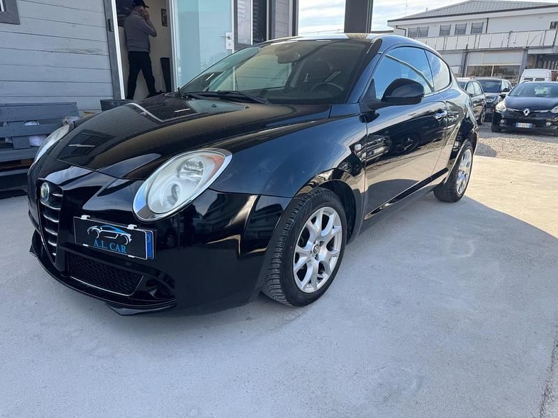 Usata Alfa Romeo MiTo Distinctive 104 CV (76 kW) 2011 Nero Utilitaria