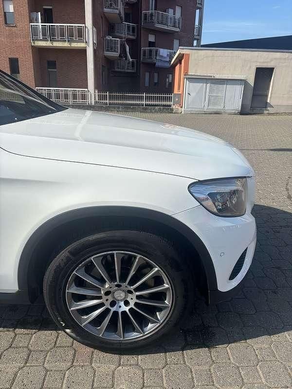 Usata Mercedes GLC250 204 CV (150 kW) 2016 Bianco SUV