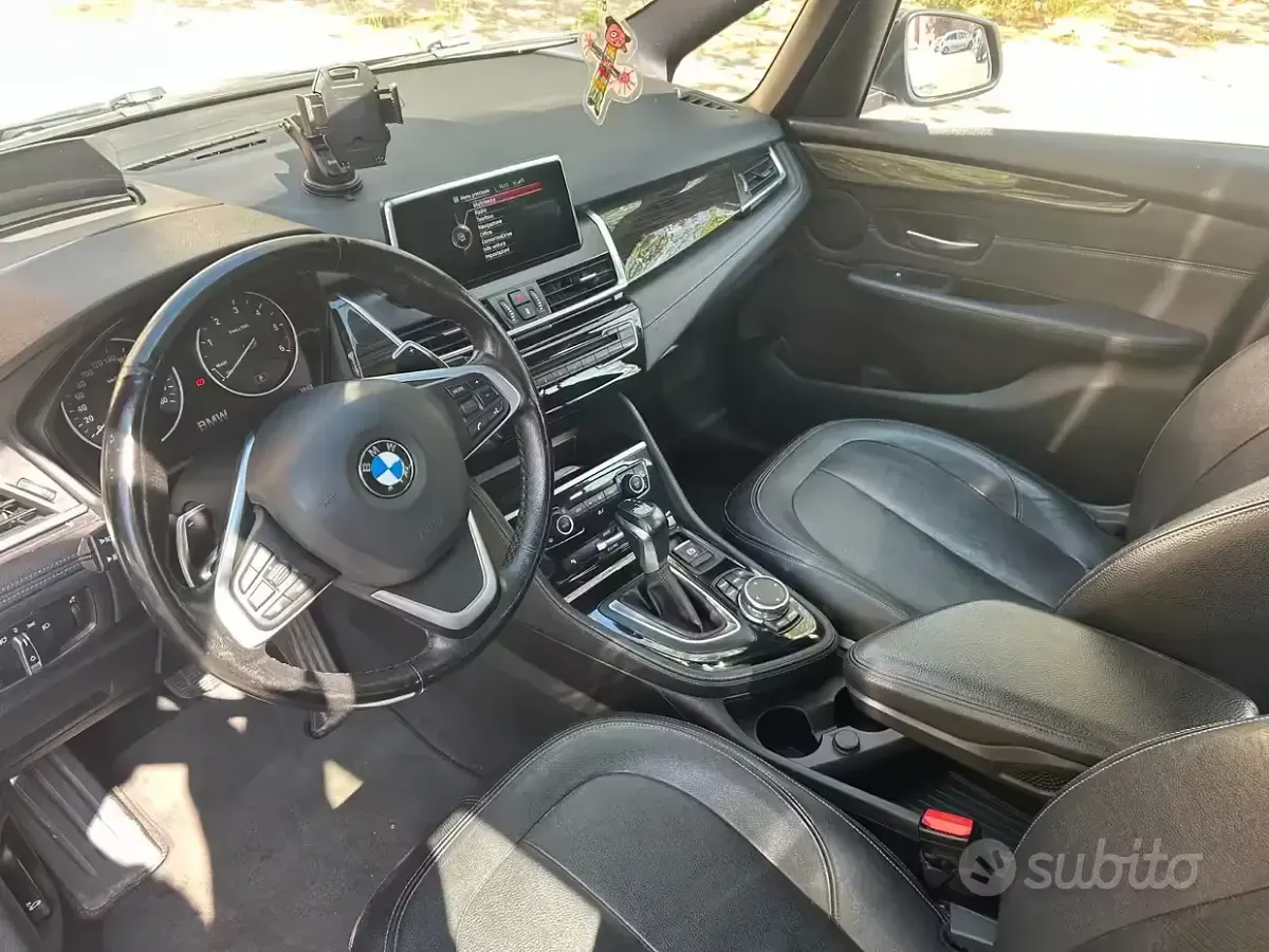 Usata BMW 220 Gran Tourer Comfort Edition 190 CV (139 kW) 2015 Nero Monovolume