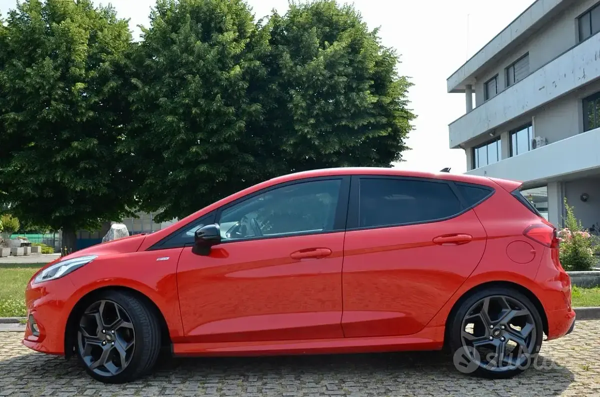 Usata Ford Fiesta ST-Line 95 CV (69 kW) 2019 Rosso Utilitaria