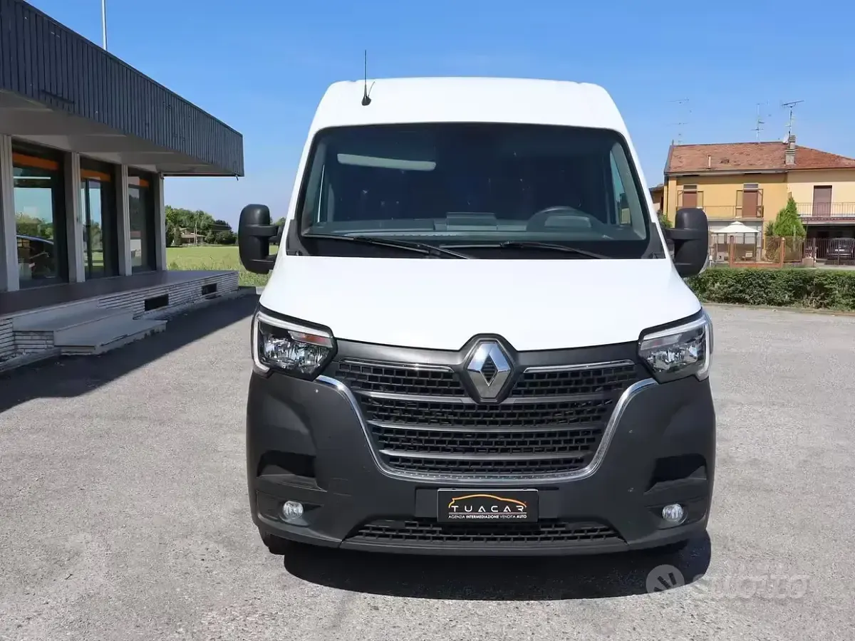 Usata Renault Master 136 CV (100 kW) 2022 Bianco Monovolume