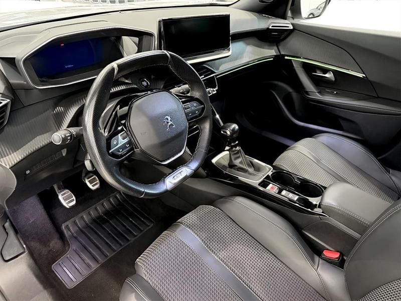 Usata Peugeot 2008 GT 130 CV (95 kW) 2022 Bianco SUV