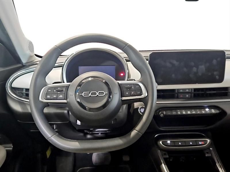 Usata Fiat 600 La Prima 110 CV (80 kW) 2025 Verde mare SUV