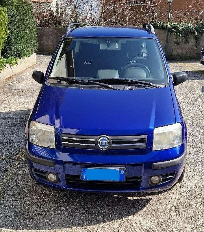 Usata Fiat Panda Emotion 60 CV (44 kW) 2007 Blu/azzurro Utilitaria