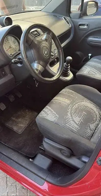 Usata Opel Agila Enjoy 94 CV (69 kW) 2012 Utilitaria