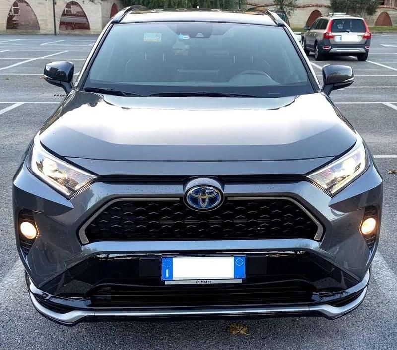 Grigio Usata 2022 Toyota RAV4 Hybrid SUV | 29.000 € (Super prezzo) - Immagine 1/4