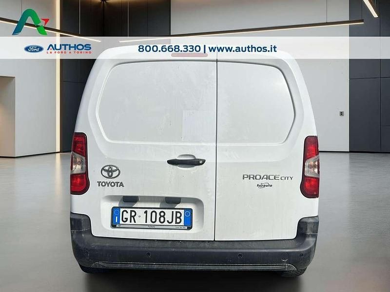 Usata Toyota Proace City City 102 CV (75 kW) 2023 Bianco Monovolume