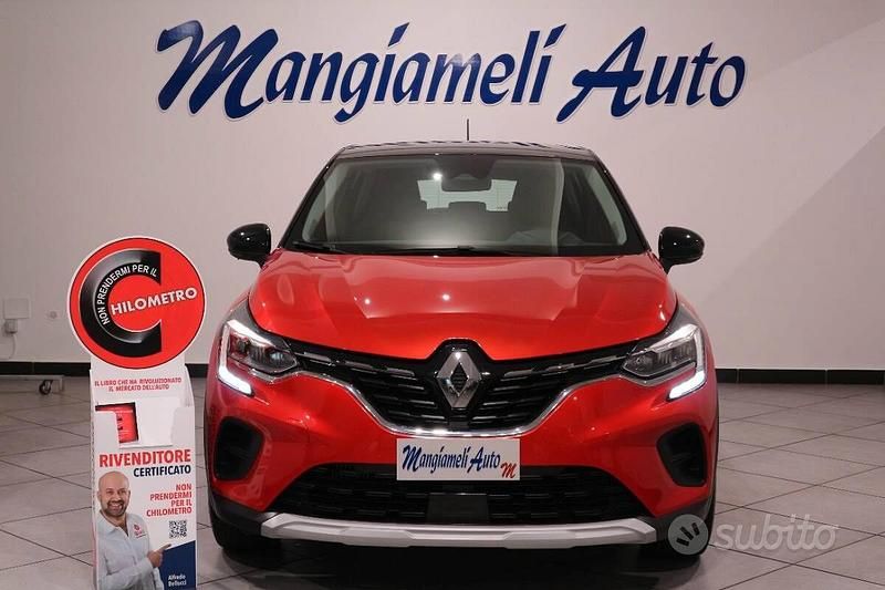Usata Renault Captur Zen 101 CV (74 kW) 2020 Rosso SUV