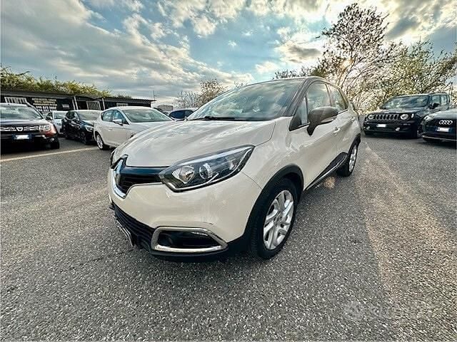 Usata Renault Captur 90 CV (66 kW) 2015 Bianco SUV