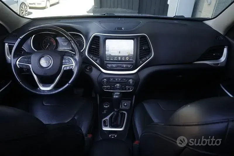 Usata Jeep Cherokee Limited 200 CV (147 kW) 2016 Grigio SUV