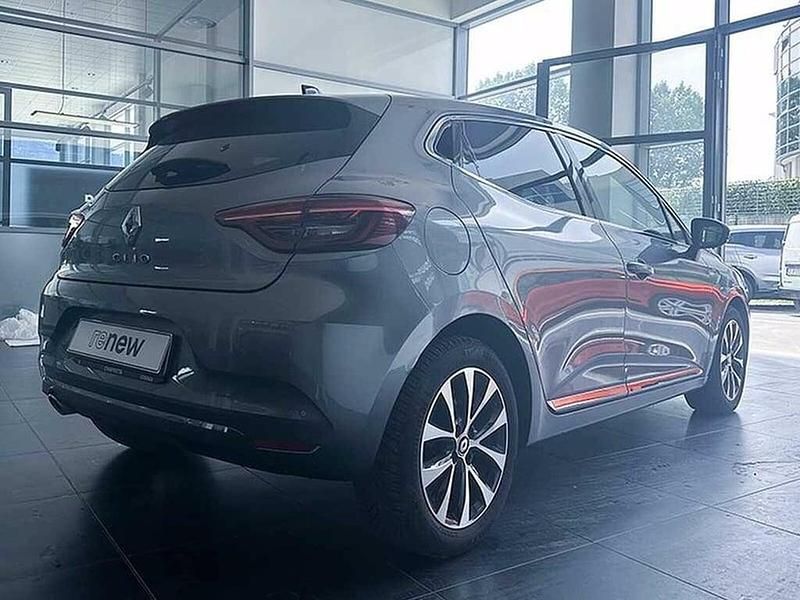 Usata Renault Clio V Techno 91 CV (66 kW) 2025 Grigio scisto Utilitaria