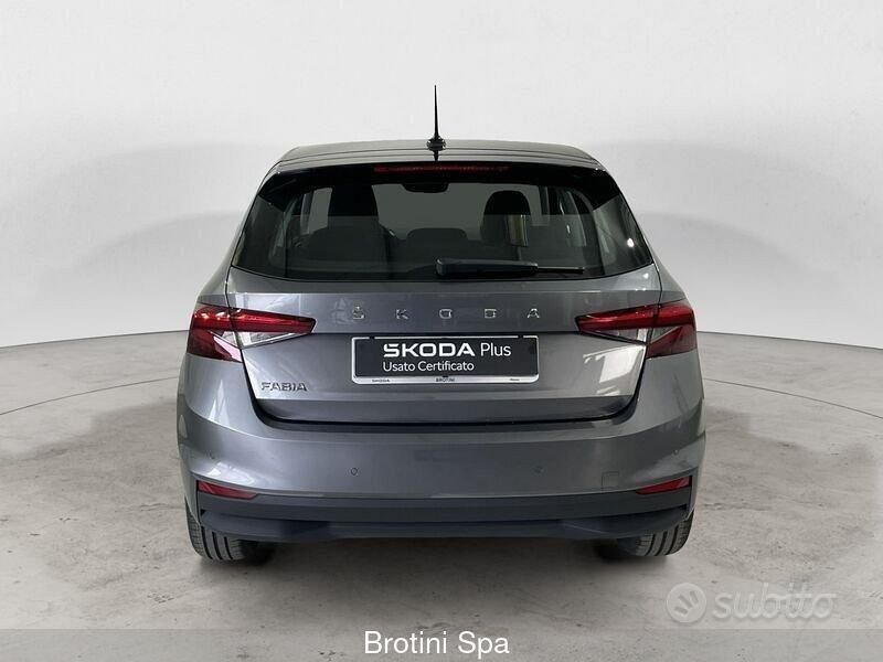 Usata Skoda Fabia Style 95 CV (69 kW) 2024 Grigio Utilitaria