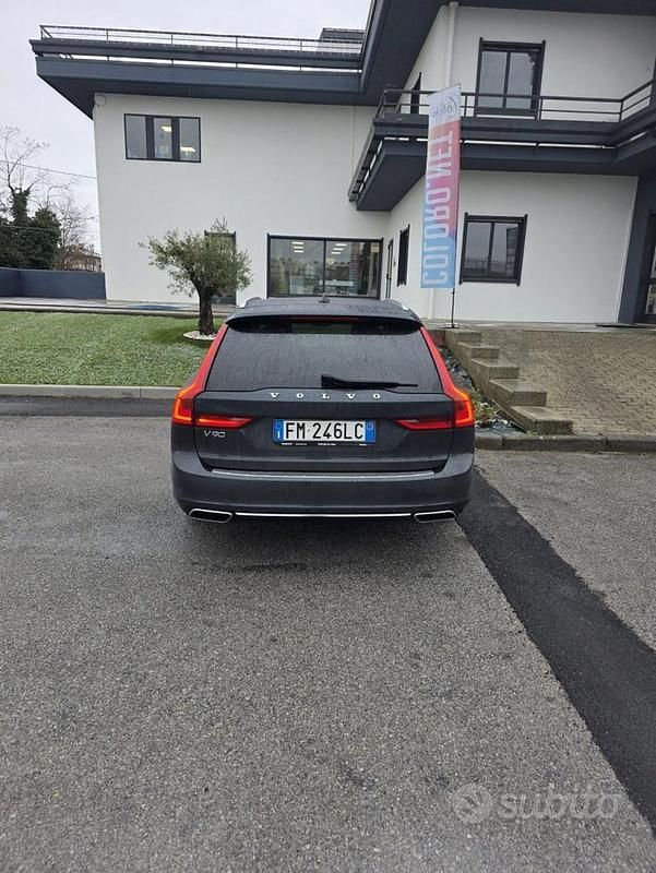 Usata Volvo V90 Inscription 190 CV (139 kW) 2017 Nero pastello Station wagon