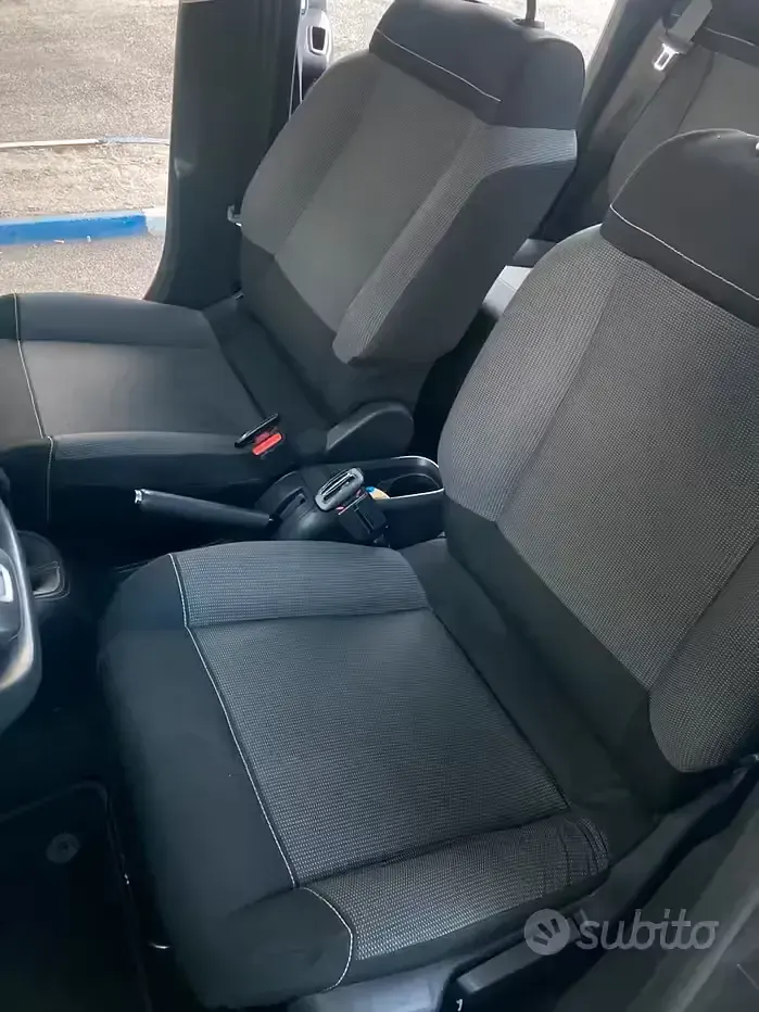 Usata Citroën C3 83 CV (61 kW) 2019 Grigio Utilitaria